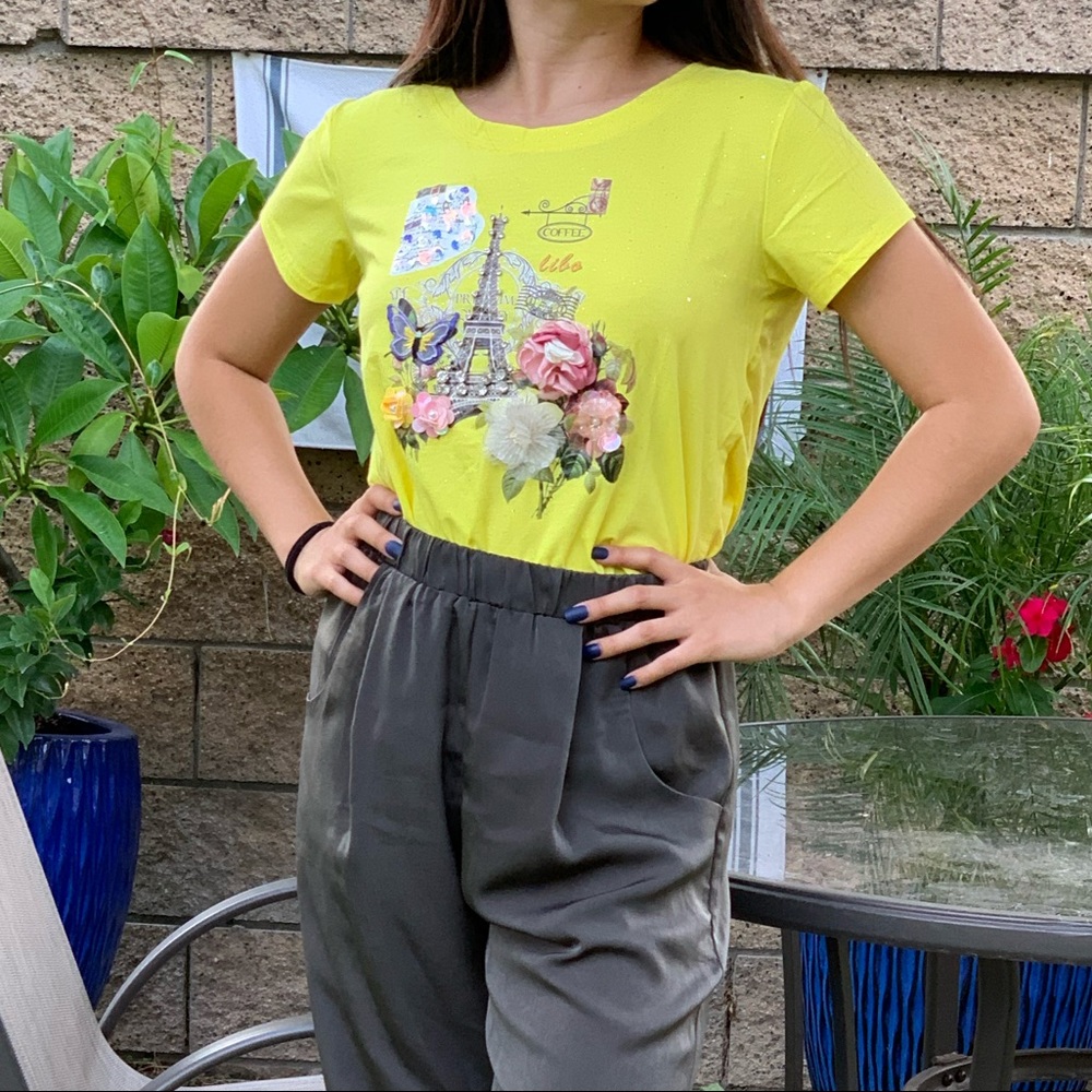 Sunny yellow detailed soft t shirt